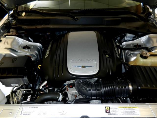 Chrysler 300C 2007 photo 12