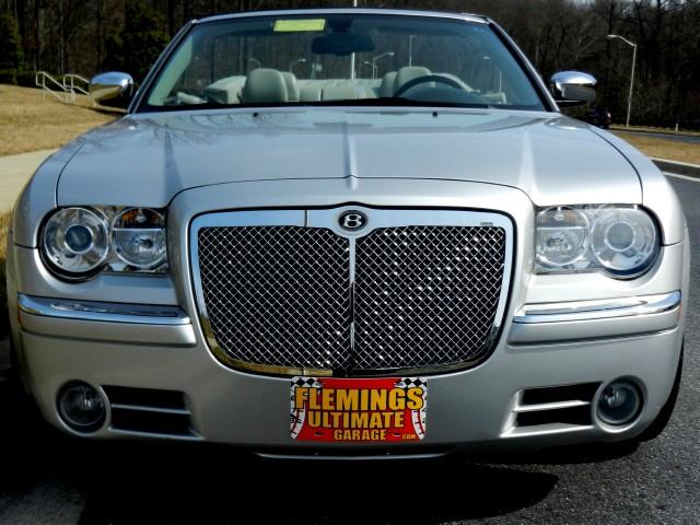 Chrysler 300C 2007 photo 20