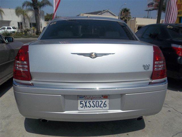 Chrysler 300C 2007 photo 1