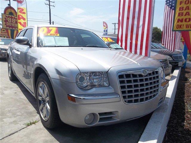 Chrysler 300C 2007 photo 2