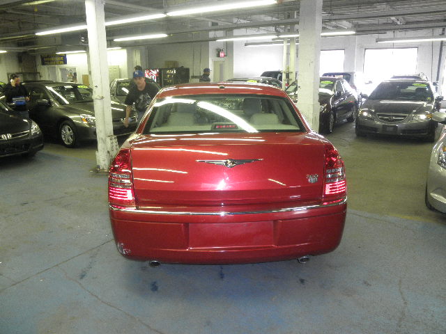 Chrysler 300C 2007 photo 2