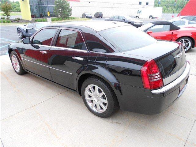 Chrysler 300C 2007 photo 4