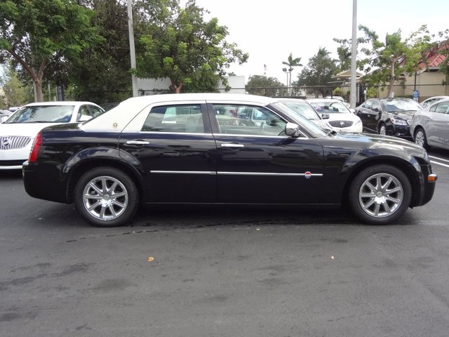 Chrysler 300C 2007 photo 1