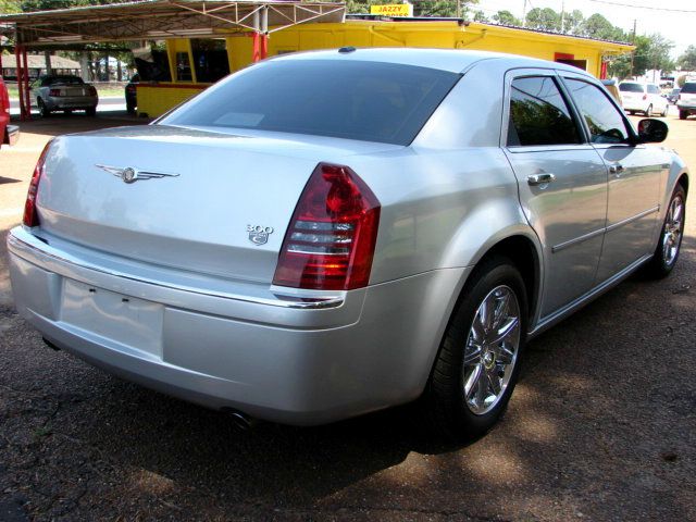 Chrysler 300C 2007 photo 2