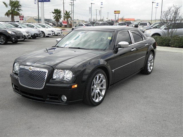 Chrysler 300C 2007 photo 2