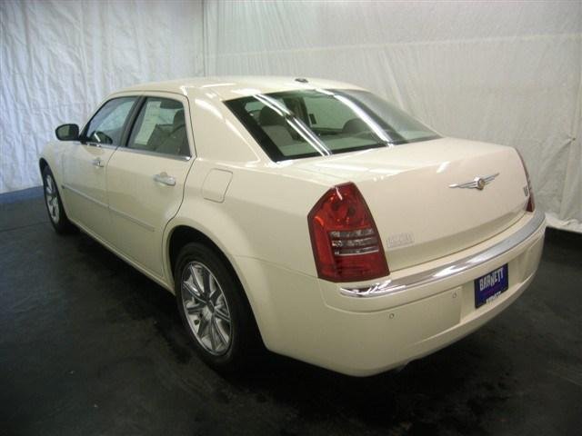 Chrysler 300C 2007 photo 3