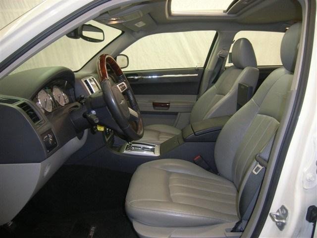 Chrysler 300C 2007 photo 4