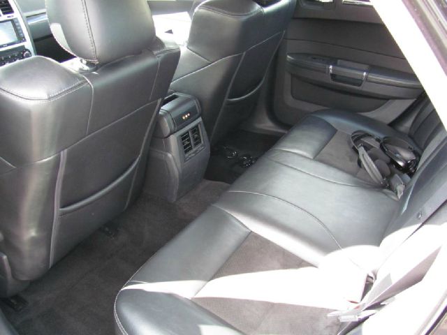 Chrysler 300C 2008 photo 10