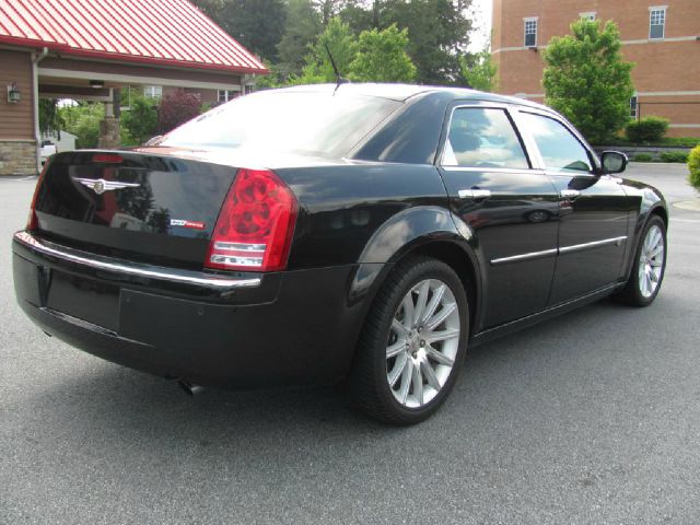 Chrysler 300C 2008 photo 12