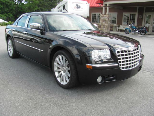 Chrysler 300C 2008 photo 13