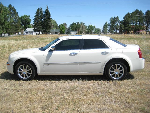 Chrysler 300C 2008 photo 2