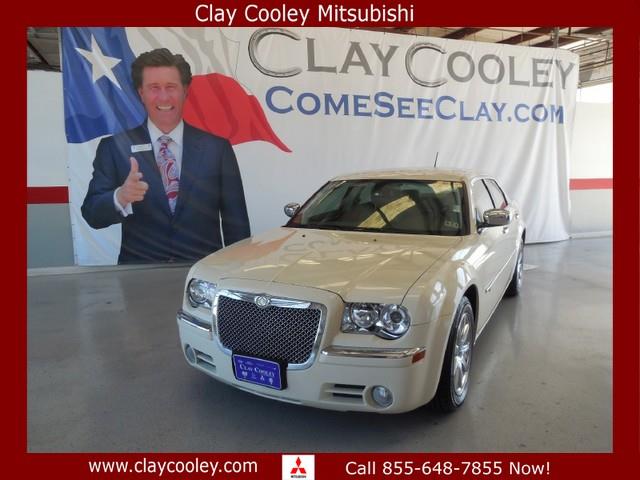 Chrysler 300C 2008 photo 2