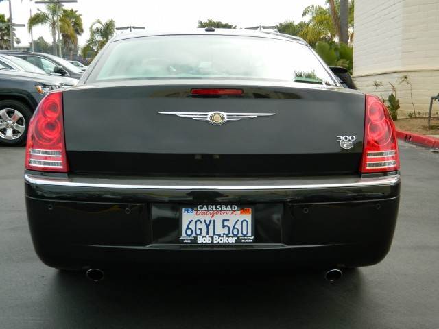 Chrysler 300C Base Unspecified