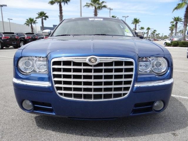 Chrysler 300C 2009 photo 2