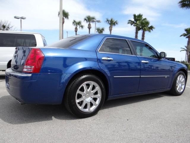 Chrysler 300C 2009 photo 5