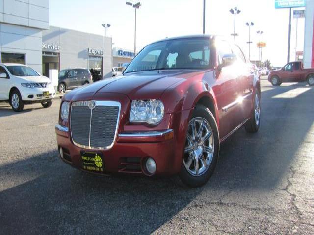 Chrysler 300C 2009 photo 2