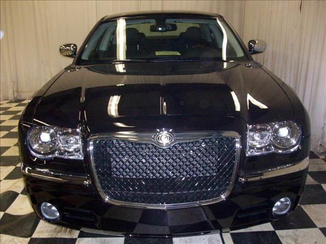 Chrysler 300C 2010 photo 5