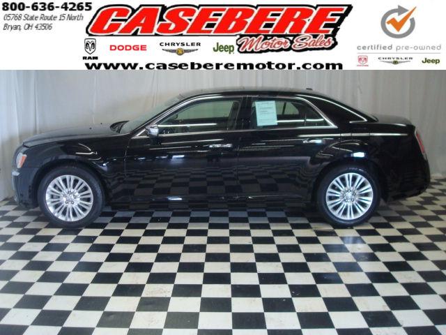 Chrysler 300C 2011 photo 1