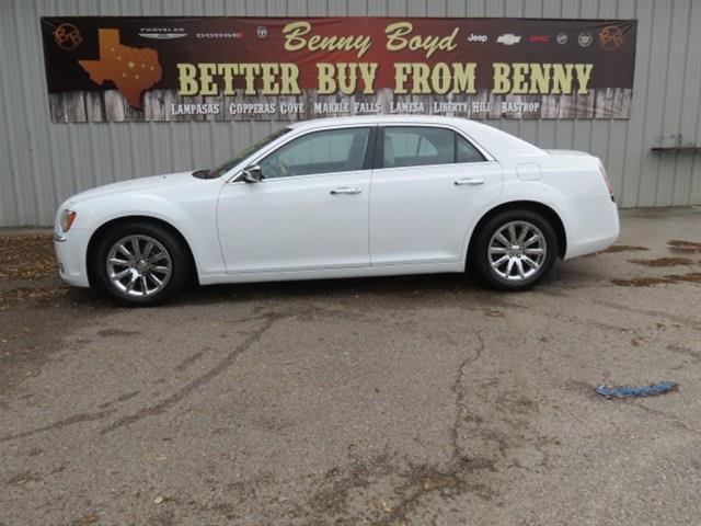 Chrysler 300C 2013 photo 2