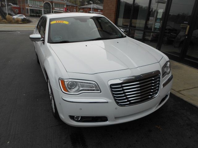 Chrysler 300C 2013 photo 5