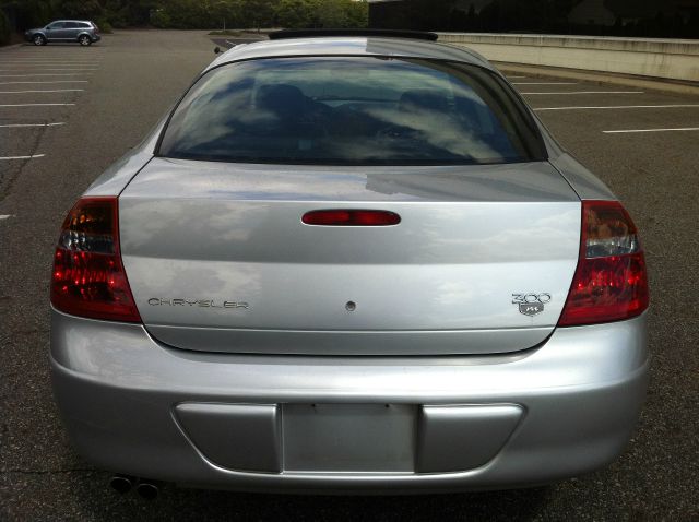 Chrysler 300M 2001 photo 3