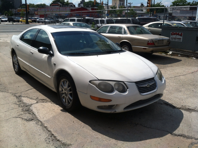 Chrysler 300M 2001 photo 1