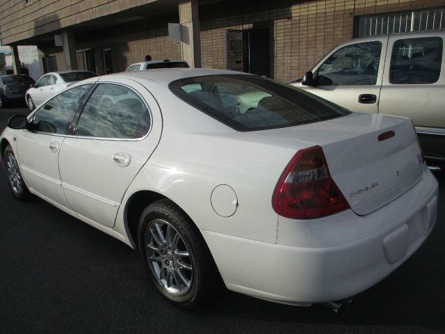 Chrysler 300M 2001 photo 3