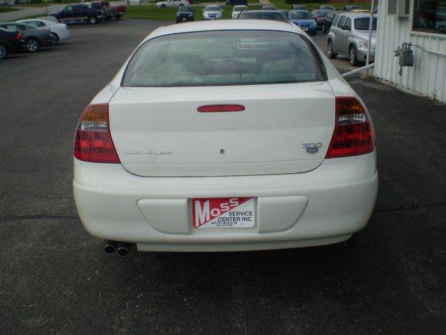 Chrysler 300M 2002 photo 3