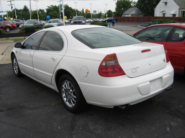 Chrysler 300M Base Sedan