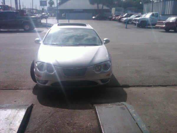 Chrysler 300M 2002 photo 2