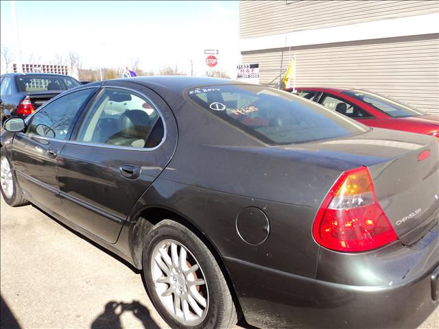 Chrysler 300M 2002 photo 2