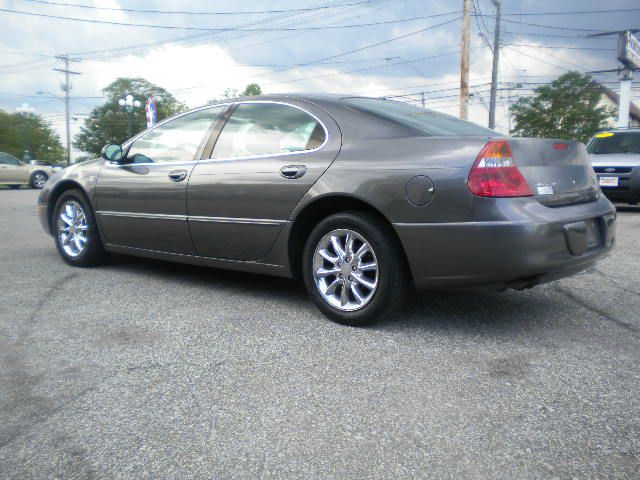 Chrysler 300M 2003 photo 4