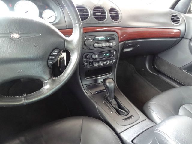 Chrysler 300M 2003 photo 10