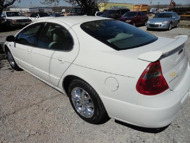 Chrysler 300M 2003 photo 3