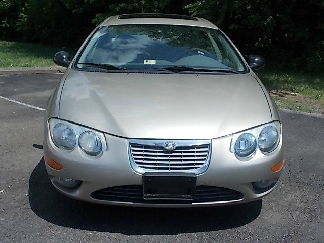 Chrysler 300M 2003 photo 2