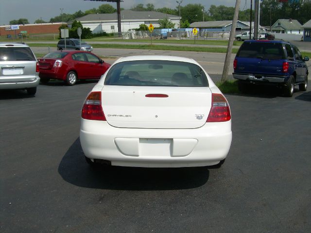 Chrysler 300M 2004 photo 2