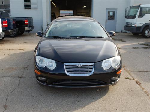 Chrysler 300M 2004 photo 2