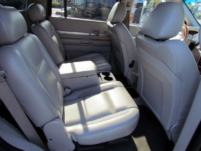 Chrysler Aspen 2007 photo 6