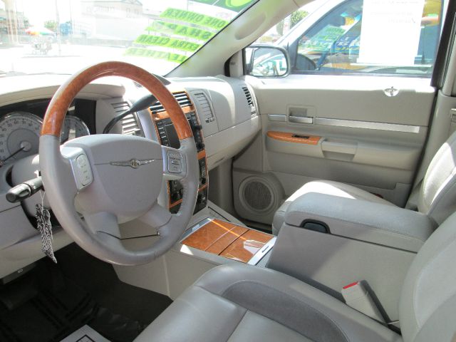 Chrysler Aspen 2007 photo 6