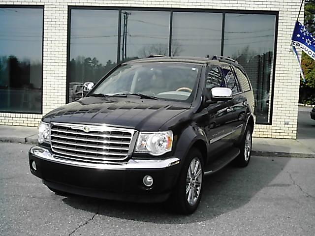 Chrysler Aspen SLT 25 Sport Utility