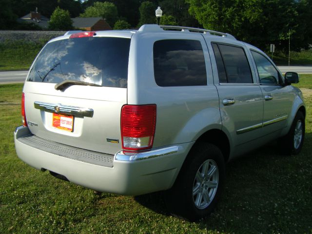 Chrysler Aspen I Limited SUV