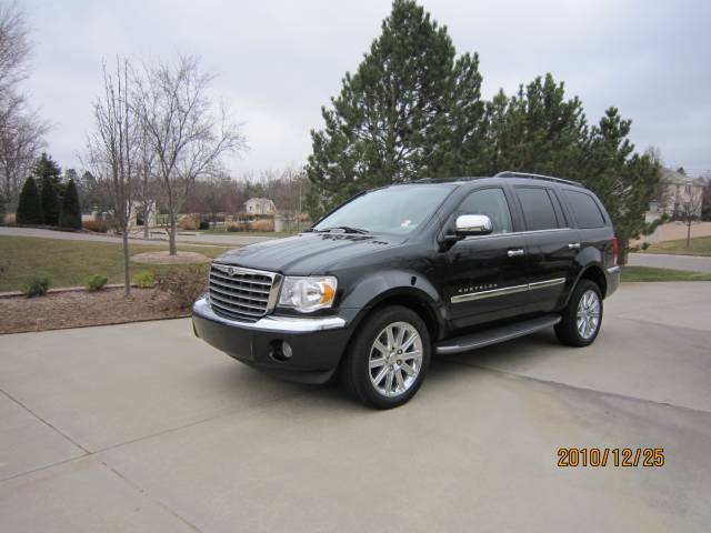 Chrysler Aspen SLT 25 Sport Utility