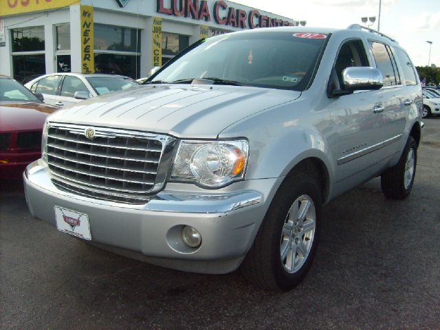 Chrysler Aspen 2007 photo 2