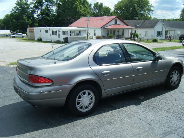 Chrysler Cirrus 1998 photo 3