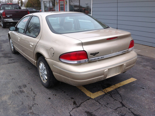 Chrysler Cirrus 1999 photo 5