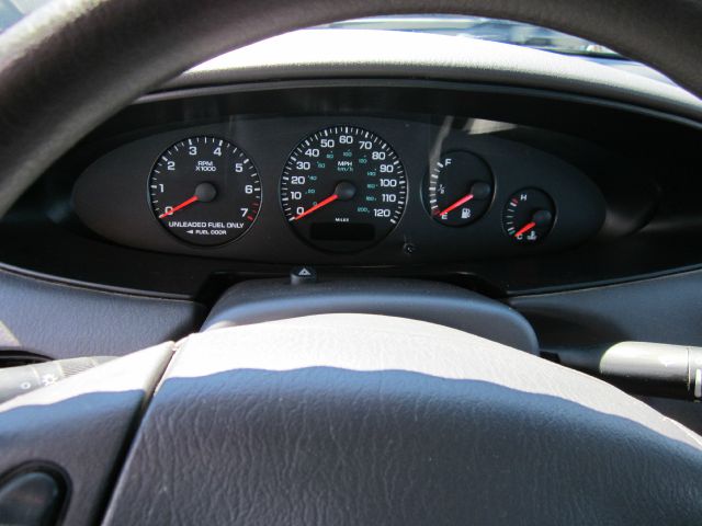 Chrysler Cirrus 2000 photo 2