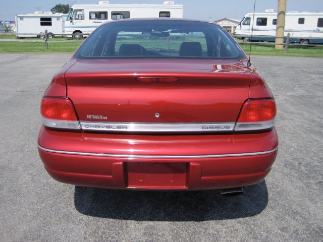 Chrysler Cirrus 2000 photo 1