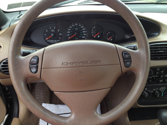 Chrysler Cirrus 2000 photo 1