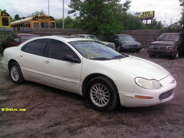 Chrysler Concorde S Sedan Under FULL Factory Warranty Sedan