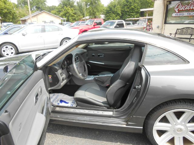 Chrysler Crossfire 2004 photo 2